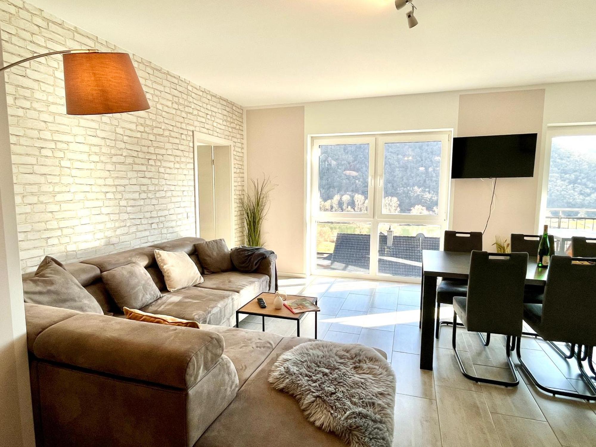 Ferienwohnung Moseltraum, 1-6 Pers, Mit 3 Schlafzimmer Und Panoramabalkon Müden Exterior foto